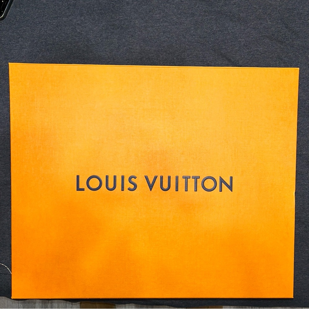 Original Manufactured Louis Vuitton Medium Sized Box